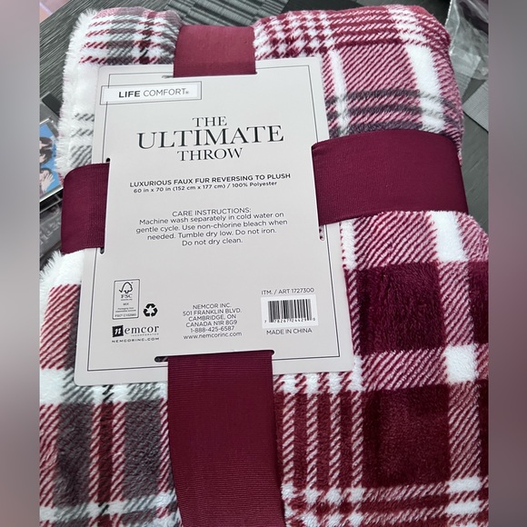 Life Comfort The Ultimate Throw Luxurious Faux Reversing to Plush - Picture 3 of 5